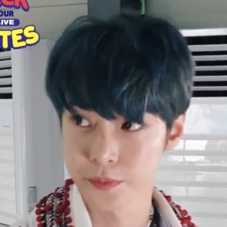 큐티໒꒱⋆꙳ tweet media