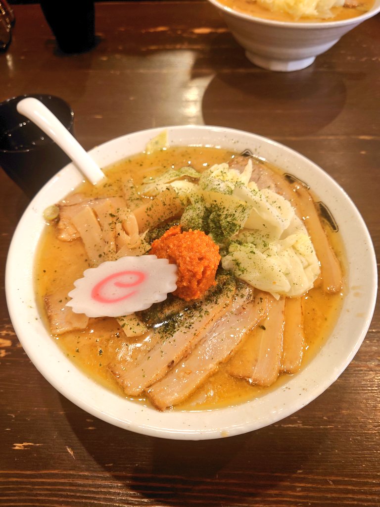 琥珀の釣りとらーめんと時々波乗り🥳 tweet media