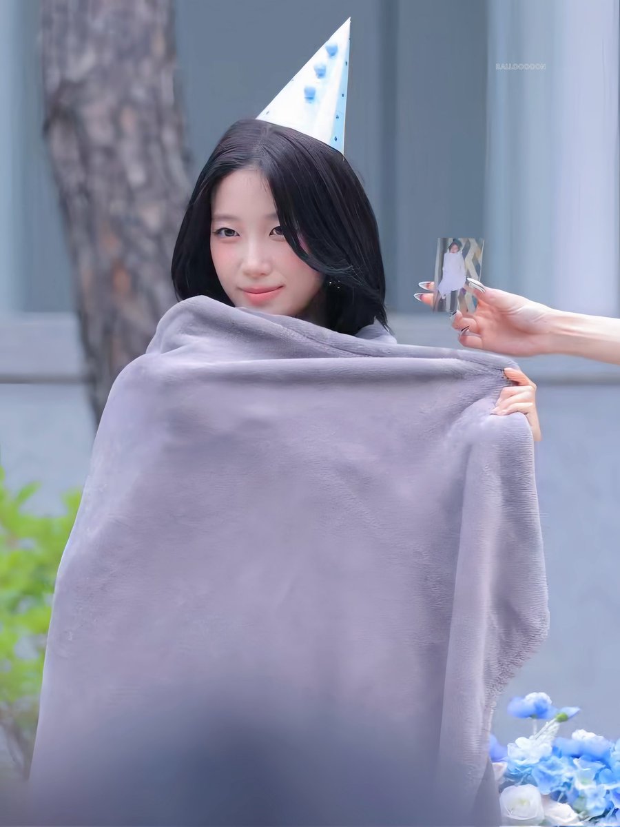 BALLOOOOON0809's tweet photo. 260502 4주년🥳🥳🥳
#LE_SSERAFIM #르세라핌 
#카즈하 #KAZUHA #カズハ https://t.co/e7UUZbhJJt