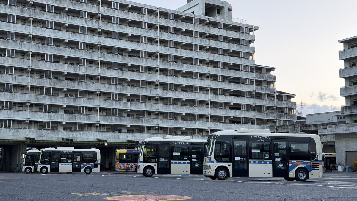 風谷さてう tweet media
