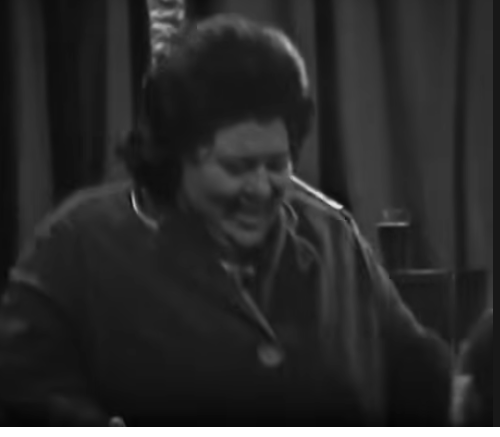just discovered jessie robins, with pity and admiration 🥲 and encouragement, #thelikelylads , she goes to sing in the pub.