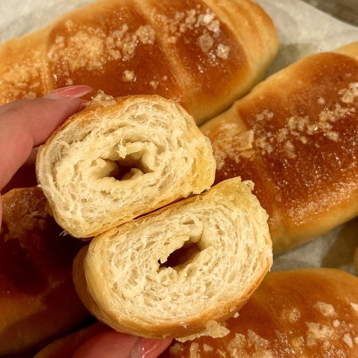 evilwizardbunny's tweet image. salt bread ^_^ #yay #LmkIfYouWantOne