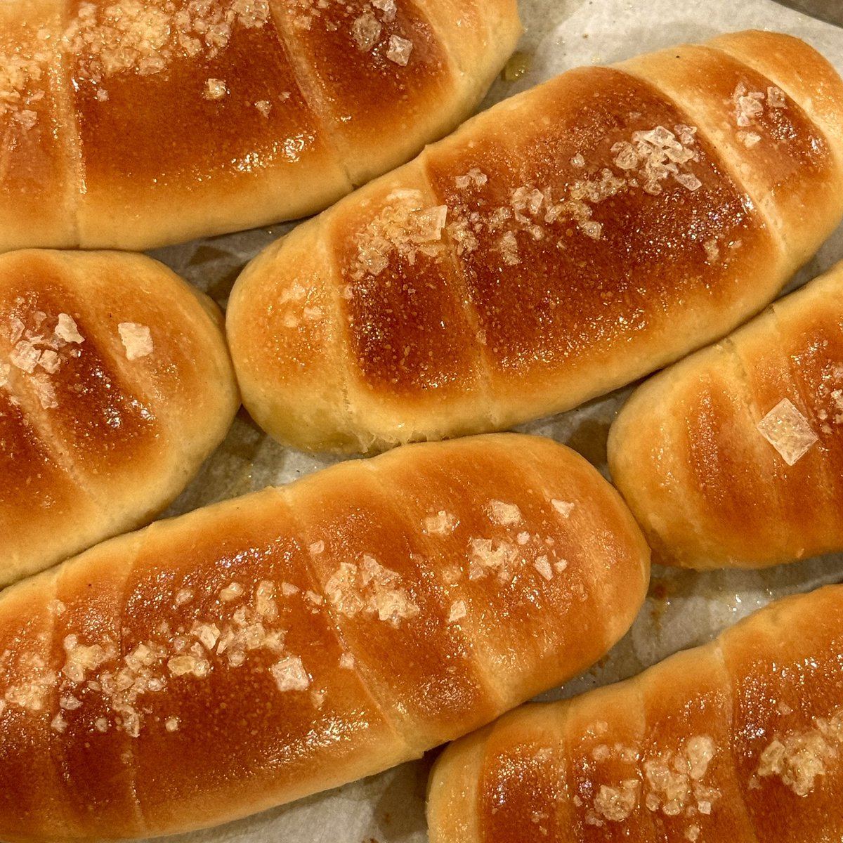 evilwizardbunny's tweet image. salt bread ^_^ #yay #LmkIfYouWantOne