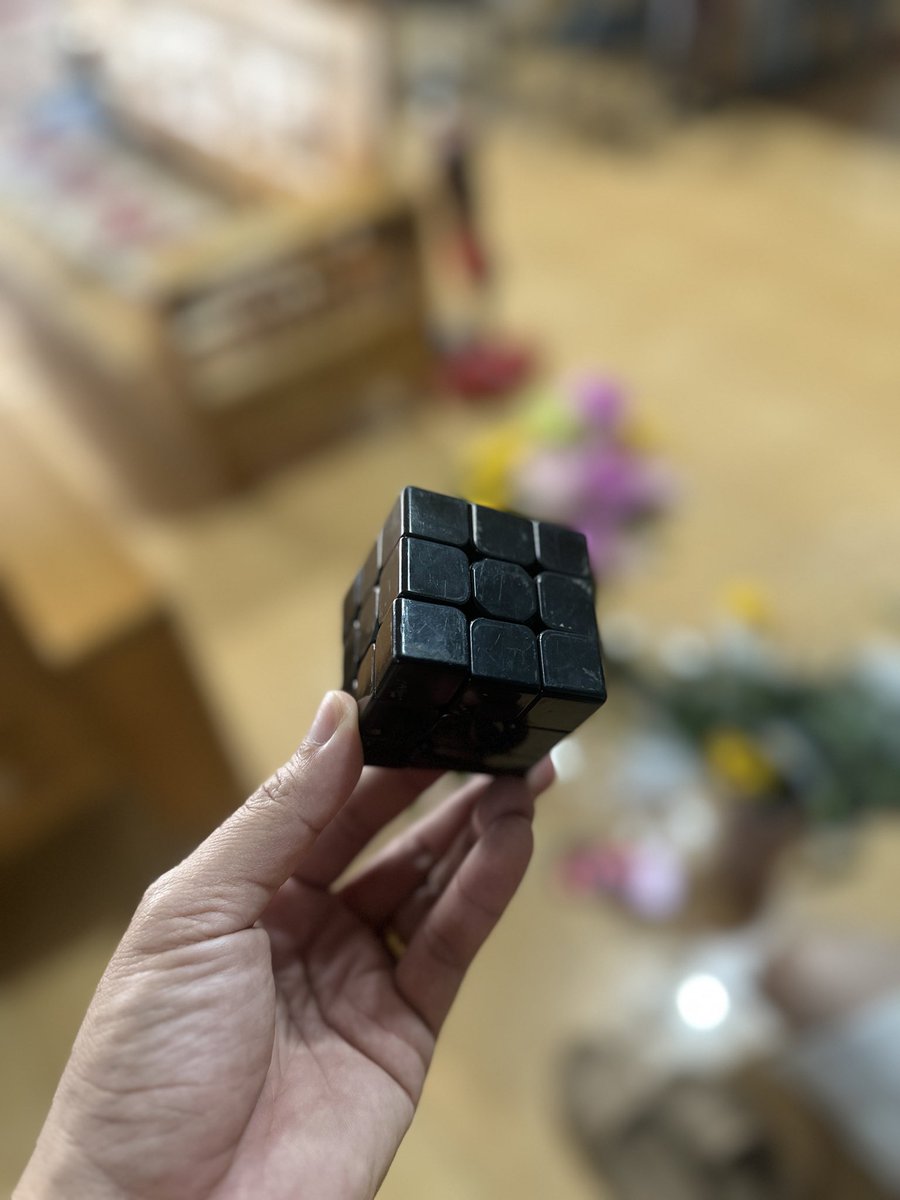 Rubic chơi cũng dễ lắm, không khó đâu 👍