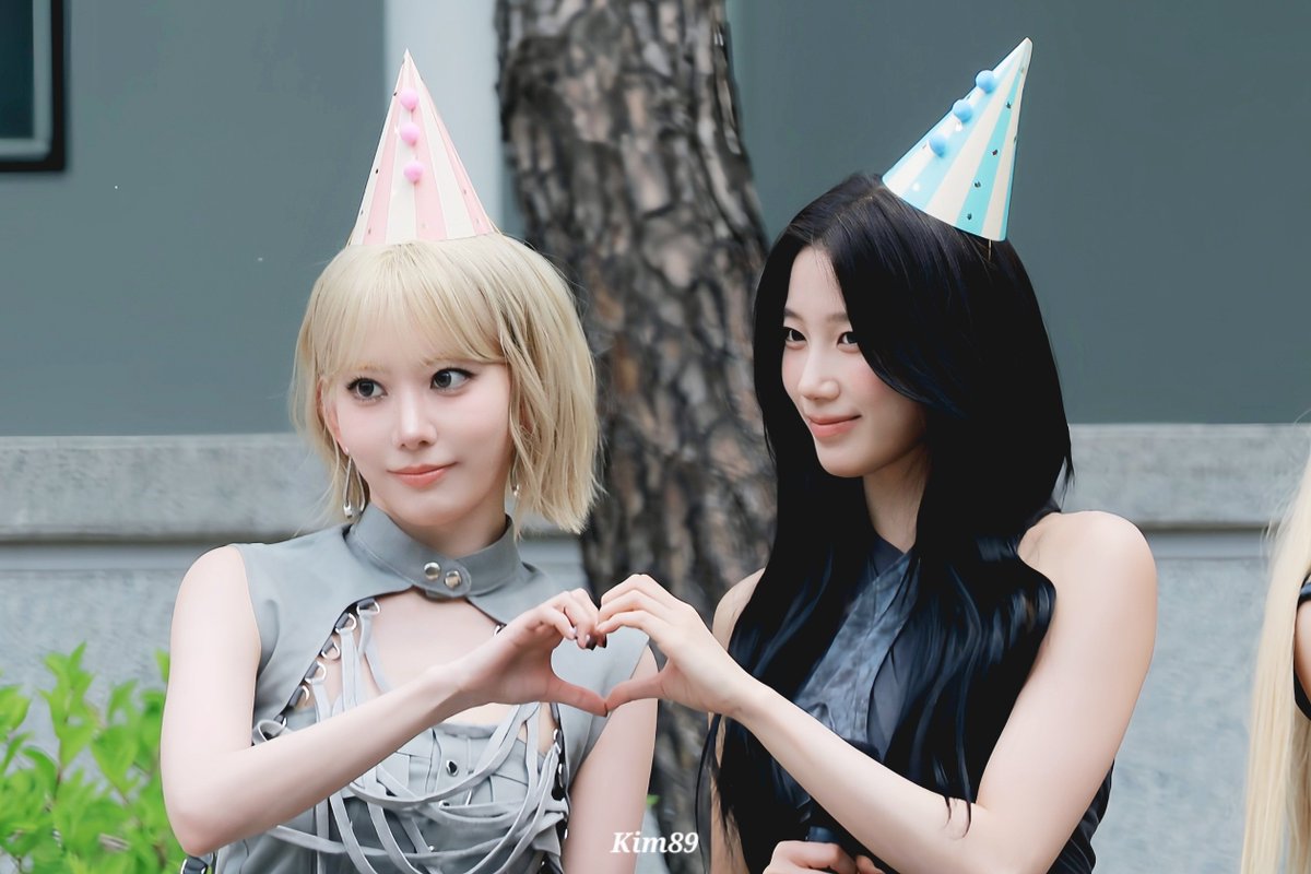 꽃잎즈