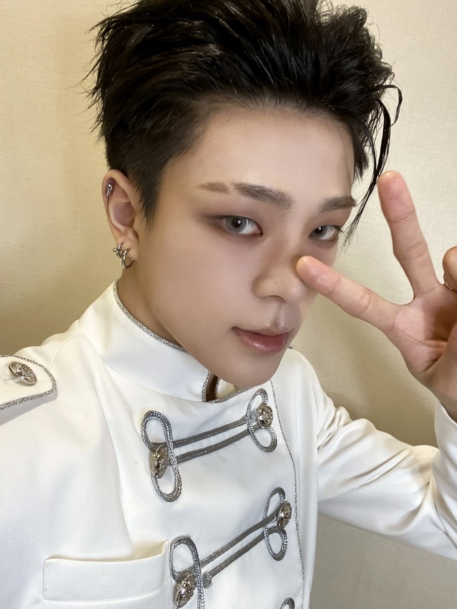 WHIB(휘브) tweet media