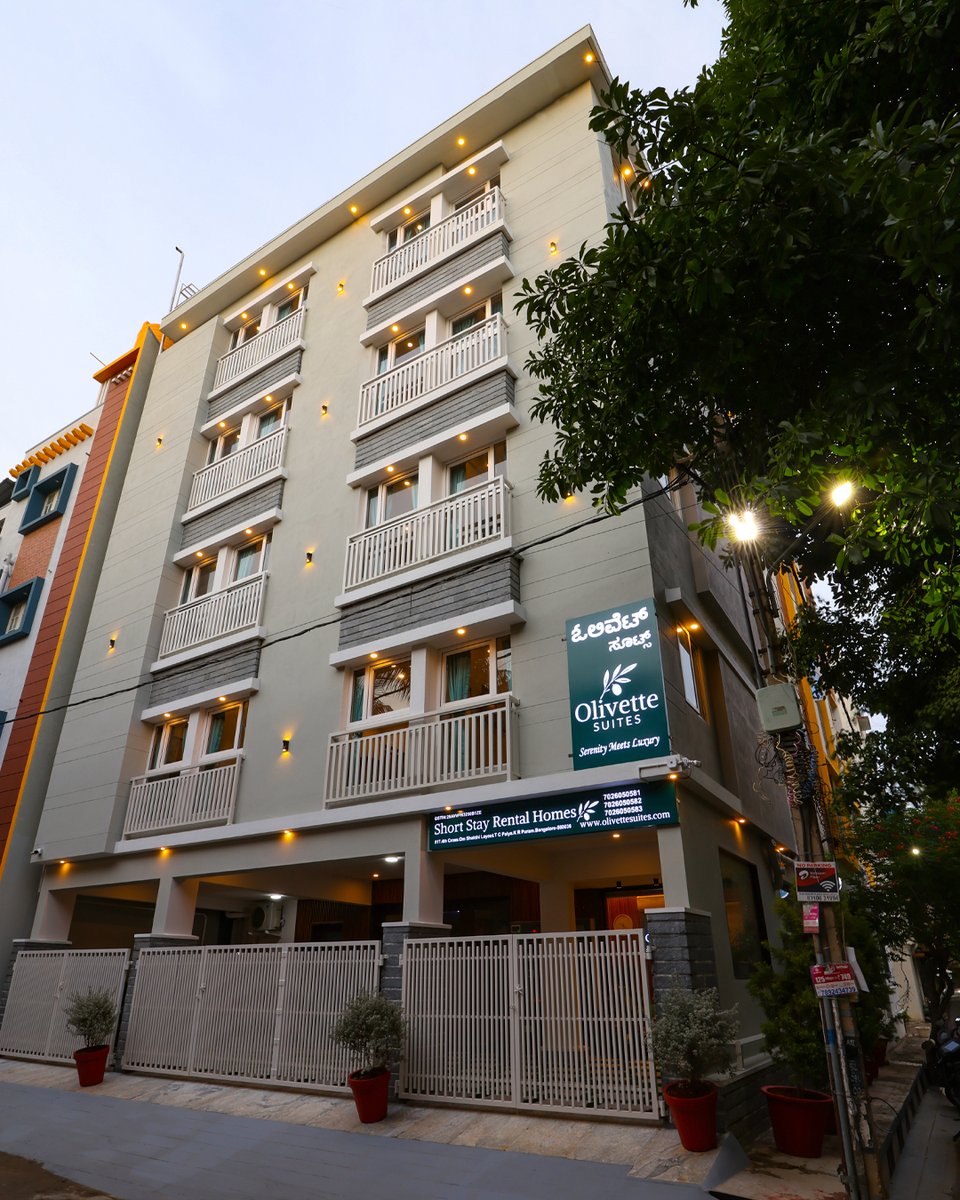 olivettesuite's tweet image. ✨🏨Slow mornings, cozy corners, late-night conversations… 𝐎𝐥𝐢𝐯𝐞𝐭𝐭𝐞 𝐒𝐮𝐢𝐭𝐞𝐬 is where your kind of weekend begins 🛋️🍃

#BangaloreStaycation #LuxuryStay #WeekendGetaway #TravelIndia #StaycationVibes #BoutiqueStay
