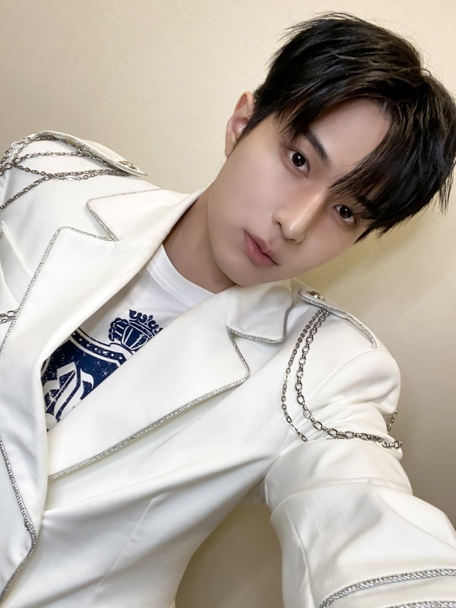 WHIB(휘브) tweet media