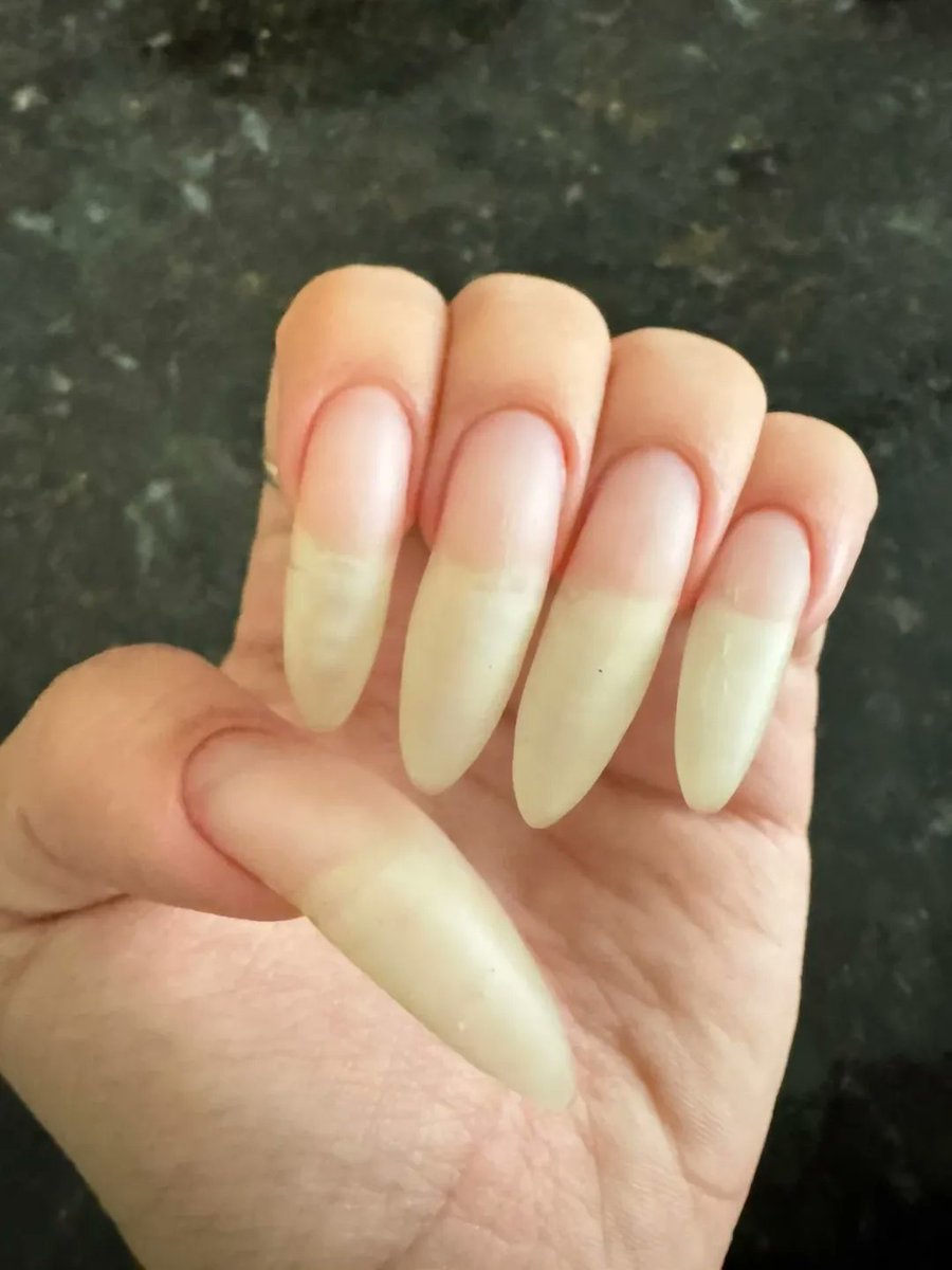 @longnailspage tweet media