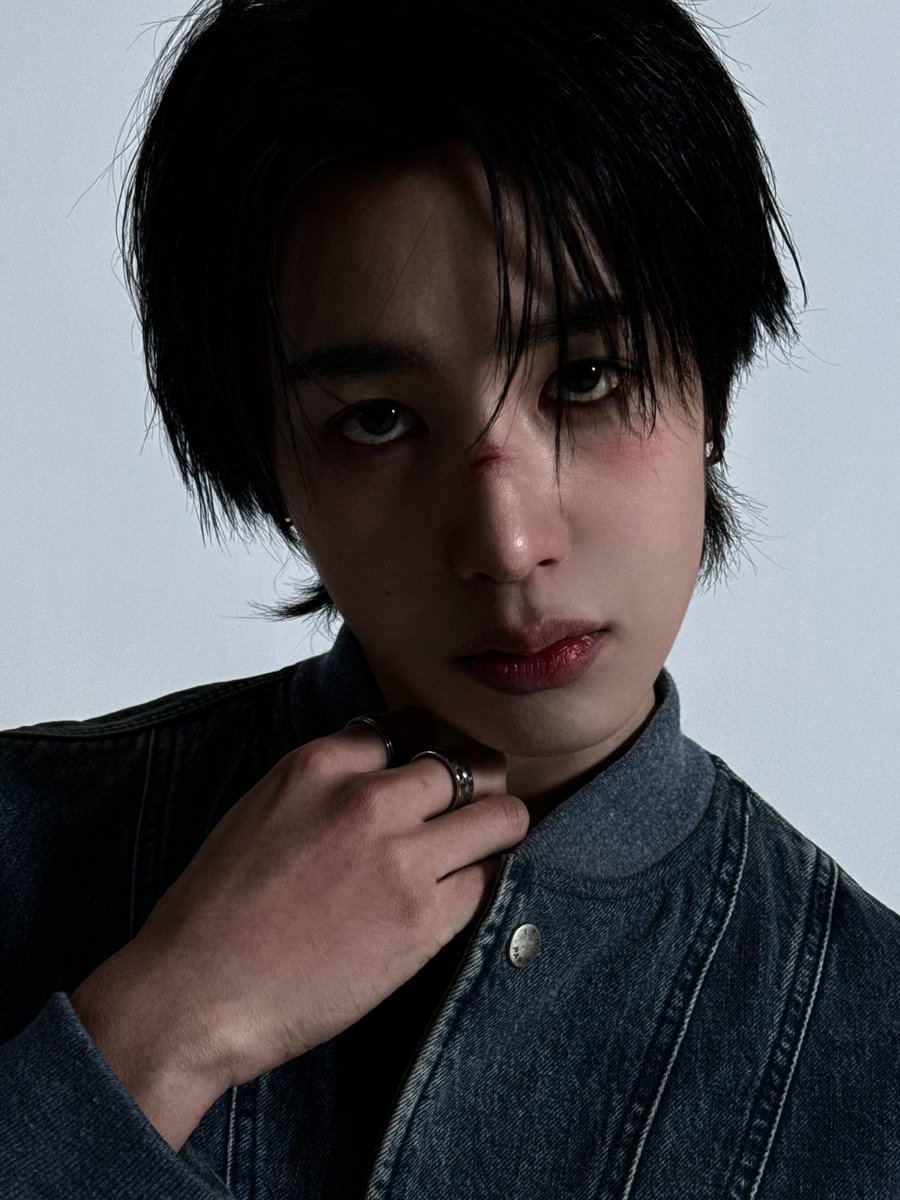 JannaSmi's tweet image. Hunter on fromm 🤍

#xikers #HUNTER #헌터 #싸이커스