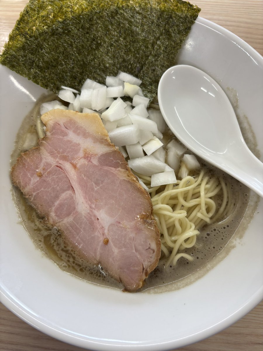しろねこやまと tweet media