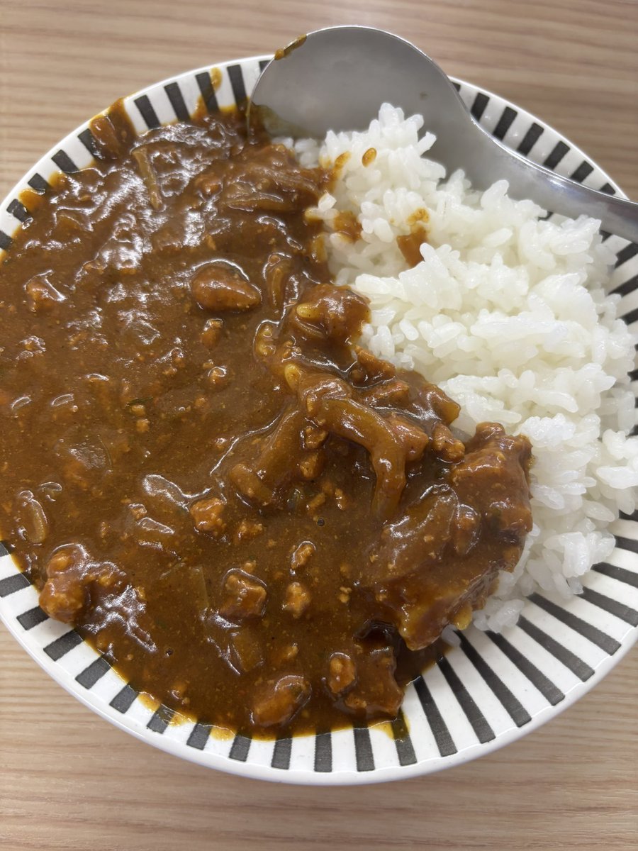 しろねこやまと tweet media
