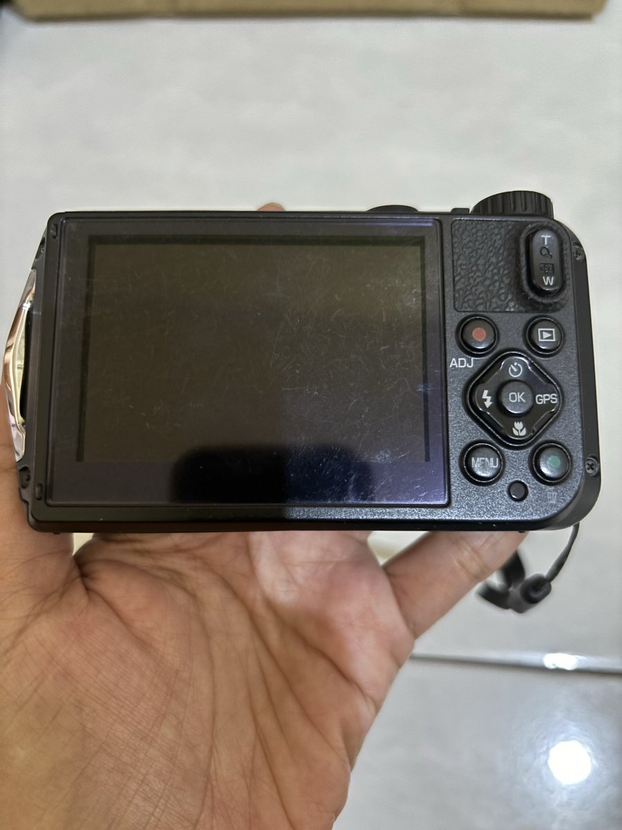 alaralline's tweet photo. WTS‼️CAMERA RICOH WG-6 ORANGE
Kondisi baik, kumplit beserta dus dan manual book. Bisa DM buat tanya2 yaa. Thank you https://t.co/WGnsk0xxEI