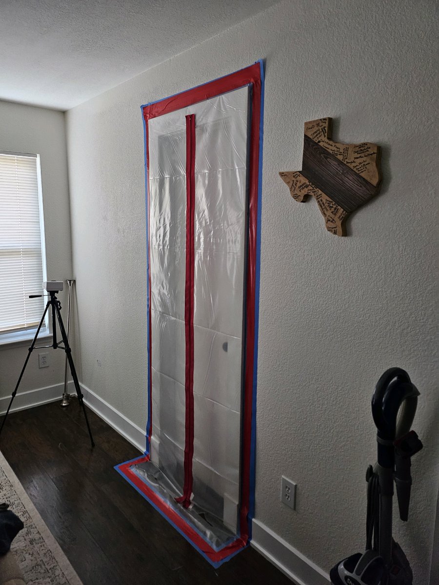 moldtestdallas's tweet image. Ever wonder how mold behind a shower wall gets remediated? 
1⃣ The Before
2⃣ The Setup
3⃣ The Tear Out
#moldremediation #bathroom #restoration #contractorlife #demolition