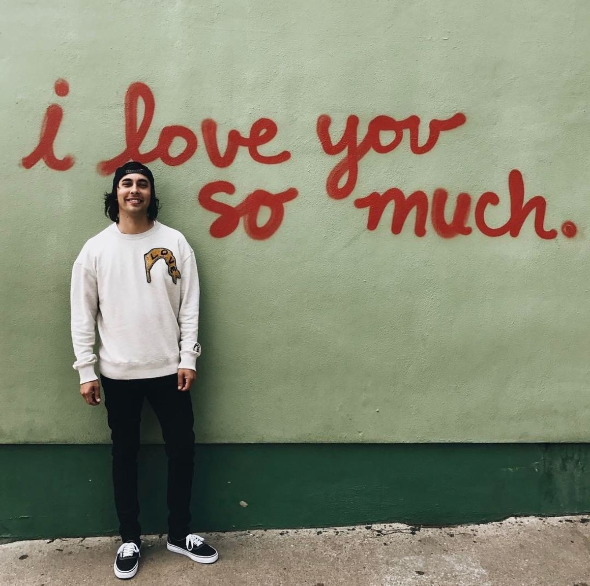 hourly vic fuentes 👰‍♀️ tweet media