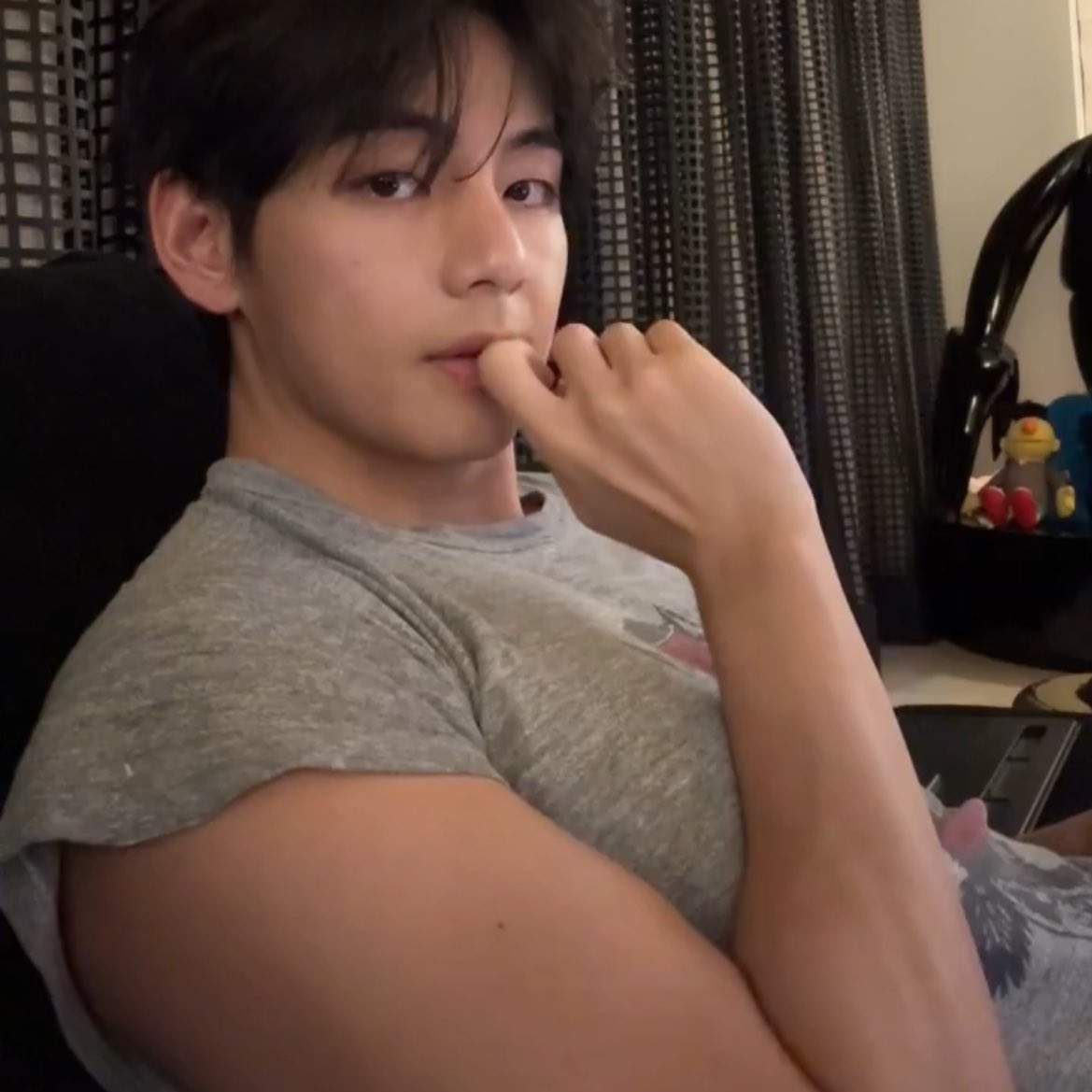 저저 tweet media