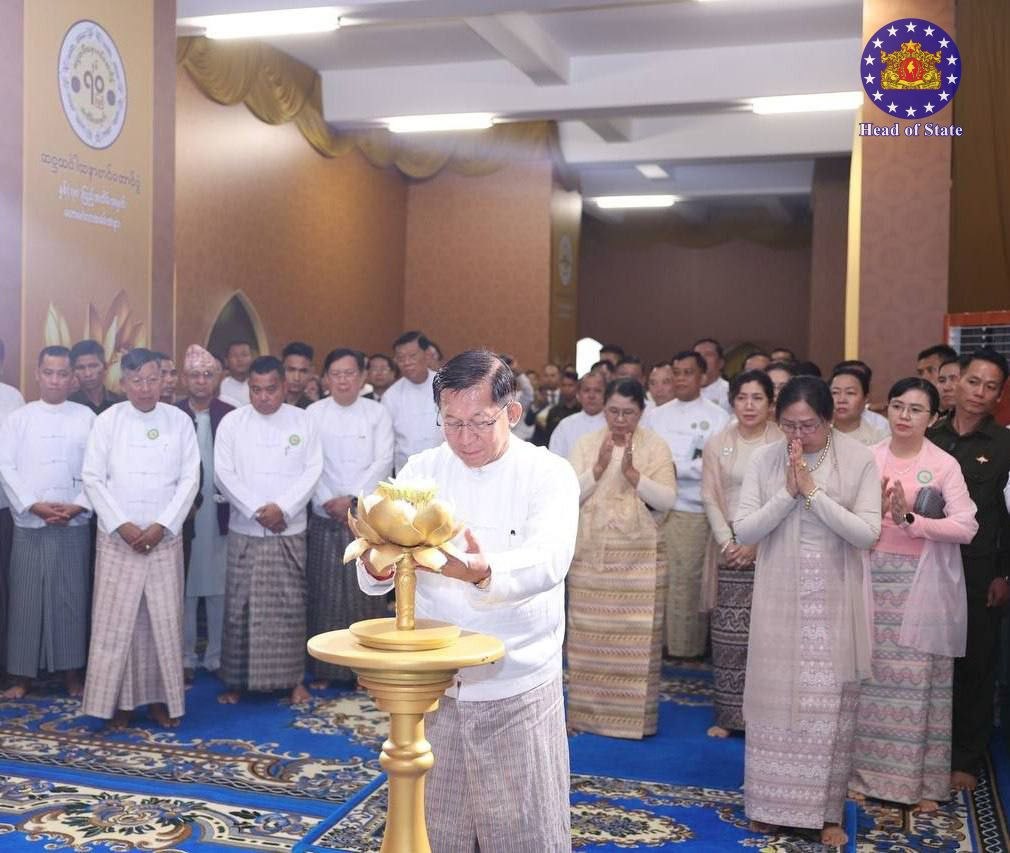 Head_of_State19's tweet image. An auspicious ceremony to commemorate the 70th Anniversary of the successful  organizing of the Sixth Buddhist Council of the Republic of the Union of Myanmar held, attended by President U Min Aung Hlaing and wife, Daw Kyu Kyu Hla.
#Leader
#President