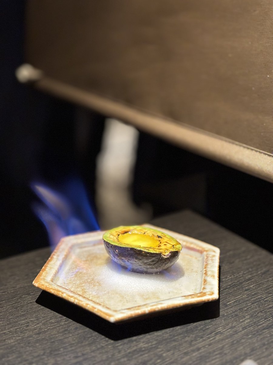 Erin7th's tweet photo. 焼かれています｡°(´ฅωฅ`)°｡

#アボカド好きさんと繋がりたい https://t.co/Pl19TdNF67