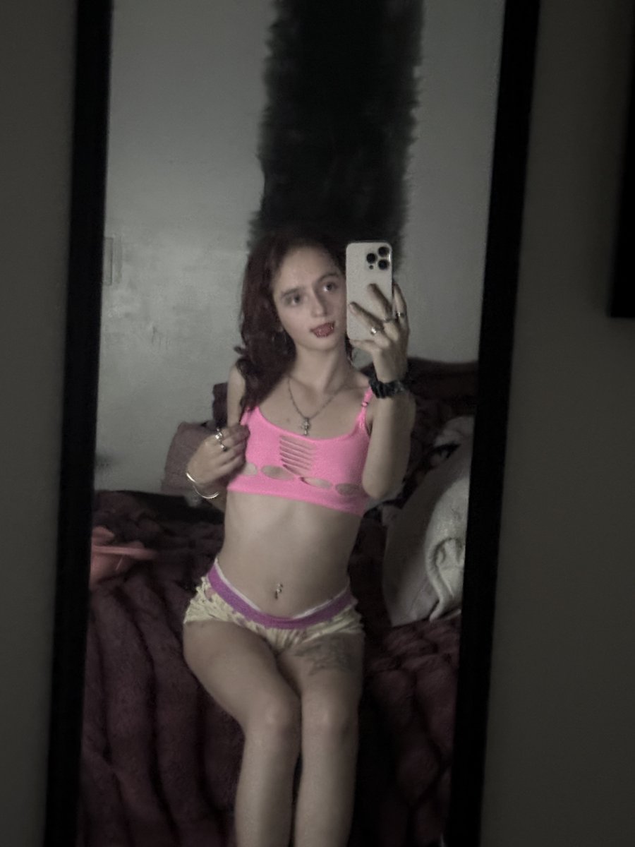 pr3tty444ngel's tweet photo. come shop;)
#selling #petite https://t.co/HrFNEdJlw6