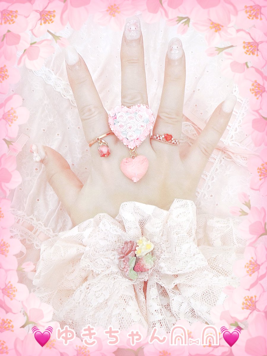 yukimelo2013's tweet photo. t・rose(@trose0701 )さんのリトルティアラリング、プティローズリング、ハートティアラリング、ジョーゼットシュシュ&amp; キャンディリボンブローチ、レーシーシュシュ、Pinky Magic*さんの桜リング、BABYのSA♡KU♡RAくみゃちゃんリング、lantana camaraさんの恋omamoriココロゆらゆらリングつけたよ💕 https://t.co/gNEGkMLkFP