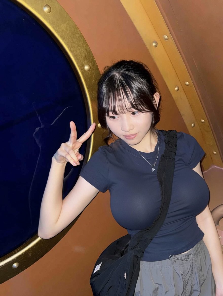 點解我咁乖 16 歲 2010 中學😛 tweet media
