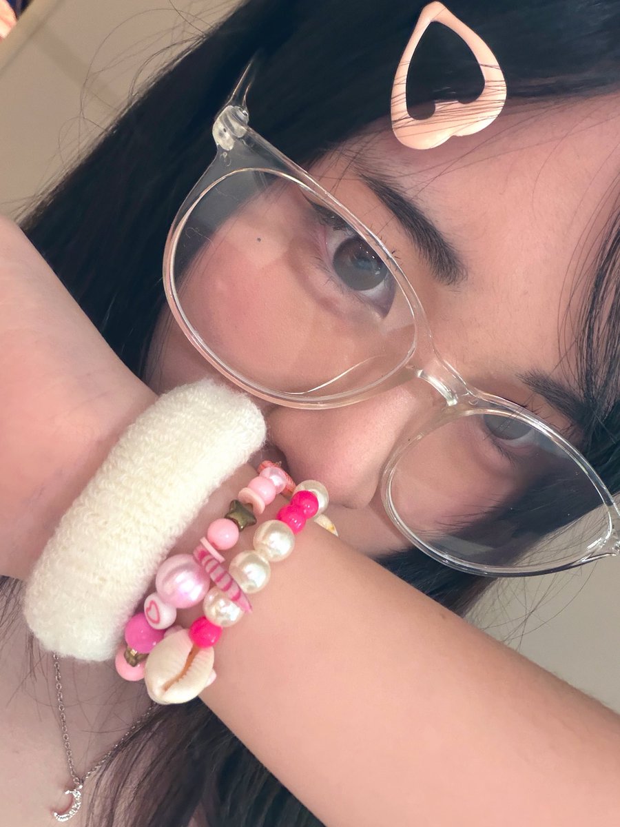 tara ⊹₊⟡⋆ tweet media