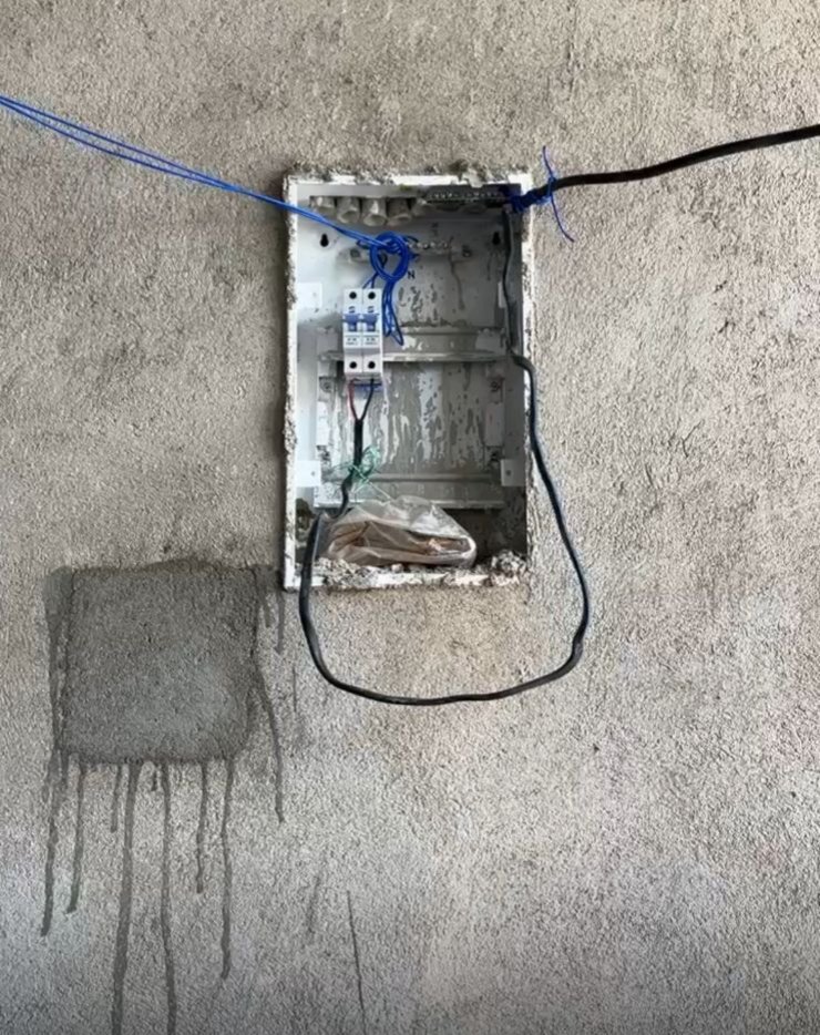 Yatindra007's tweet photo. @Gomtinagarzone @MVVNLHQ @UPPCLLKO @PuVVNLHQ @cmo @myogiadityanath @CMOfficeUP @aksharmaBharat @ChairmanUppcl @mduppcl @MVVNLmd Attaching the pics&amp; application submitted,the executive keeps insisting that construction work is not completed. Do guide what else needs to be done as per your circular(all slab work, plaster done, wiring as per requirement also done) @Gomtinagarzone @MVVNLHQ @CMOfficeUP https://t.co/YHDmbvDgHz