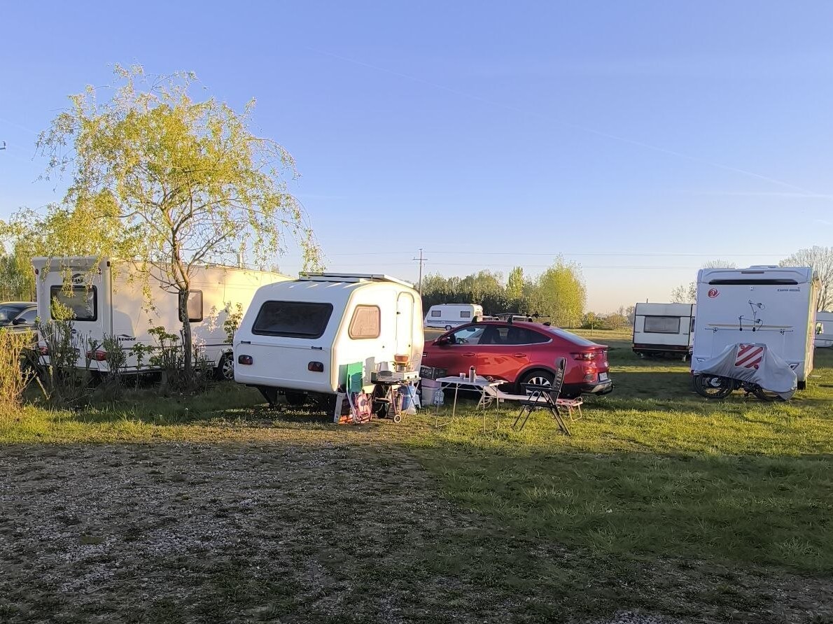 Pawel_El_'s tweet image. Zapiekanka zawsze miła dla oka i ducha 🙂

#zapiekanka #niewiadów #camping