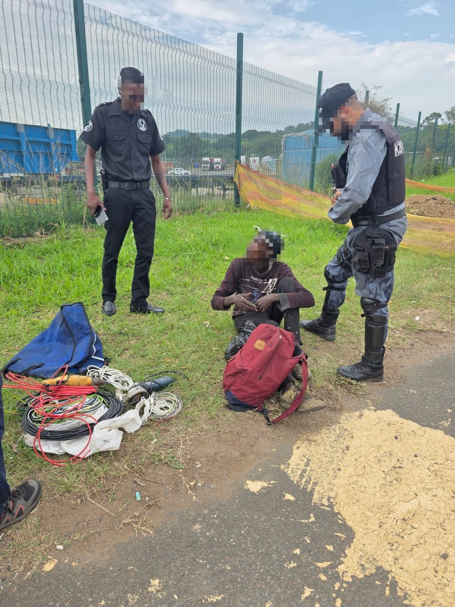 _ArriveAlive's tweet image. Suspect found to be in possession of stolen electronic power tools

arrr.co.za/FnR0R

#ArriveAlive #Crime