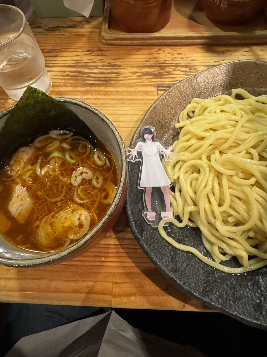 しむしむ🌈 tweet media