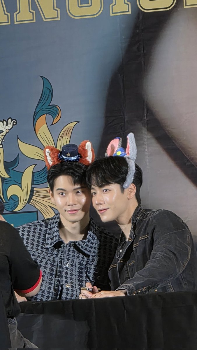 นิคกับจูดี้ ( 🦊🐰 ) น่ารักอ่าาา ˶˃ ᵕ ˂˶

#AYA_YINWAR2NDFANSIGN 
YINWAR 2ND FANSIGN AYA