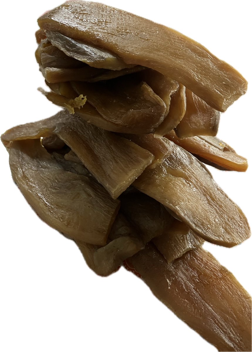 yzpbg's tweet photo. メルカリで買った茨城県産紅はるか干し芋。1kgで1600円。
1〜2枚ごとにラップに包んで冷凍し、食べるときに少し温めています。 https://t.co/afPclu8MHQ
