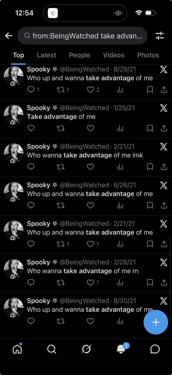Spooky 𖤐 tweet media