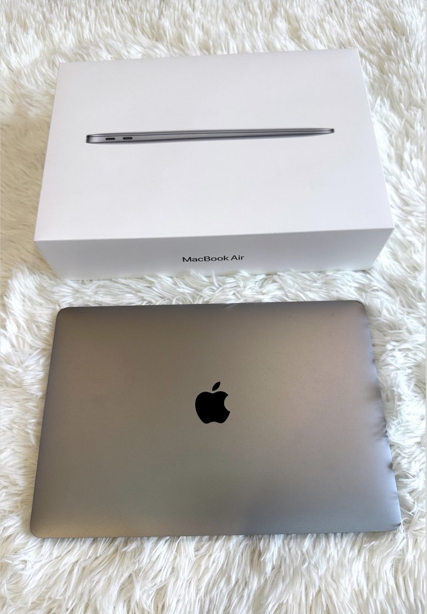 mystoreaengg's tweet image. Macbook air M1 256GB 19,990 รับผ่อน ใช้งานจริงน้อยมาก ซื้อมายังใช้ไม่ทันคุ้ม วางทิ้งไว้เฉยๆค่ะ สภาพดีเครื่องลื่น ซื้อมาเตรียมใช้ทำงานแต่บริษัทมีโน้ตบุ้คให้เลยไม่ได้ใช้แล้วค่ะ
#ส่งต่อmacbook #macbookair #ส่งต่อmacbookมือสอง #macbook #macbookมือสอง #ส่งต่อmac #ส่งต่อ #ส่งต่อipad