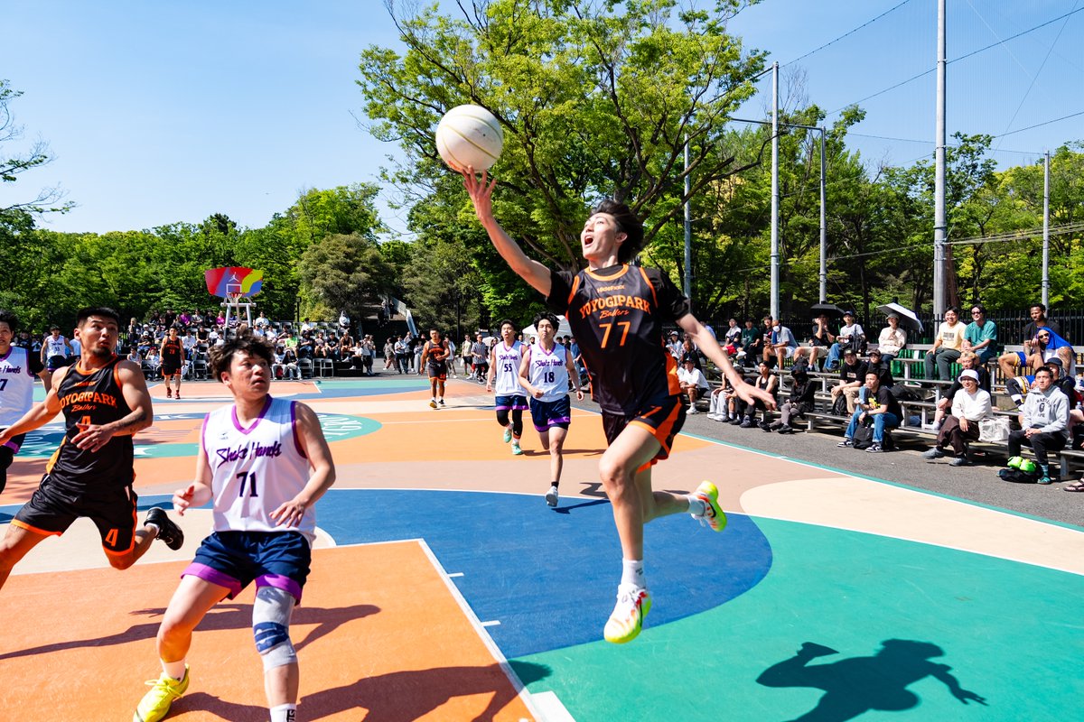 ALLDAYMAG's tweet photo. ALLDAY SPRING 2026 DAY1
Court A Game12
ShakeHands 11🆚17 Yoyogi Park Ballers 
#ALLDAY #alldaybasketball #ALLDAYSPRING2026
#YOYOGIPARKPLAYGROUND #PICKUPPLAYGROUND #SUPPORTEDBYJORDAN #TOKYO23 https://t.co/8ruFeBP5aL