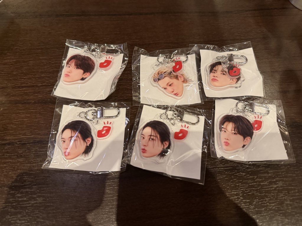 trmsas's tweet photo. TREASURE トレジャー ポップアップ POPUP 交換 カプセルトイ ガチャ

【譲】画像

【求】  アサヒ>>ジフン

顔アクキーは同種🙇‍♀️

郵送希望📮
お心当たりある方リプ・DMお待ちしております(*^^*)

#TREASURE交換 https://t.co/3ycrEiupZe