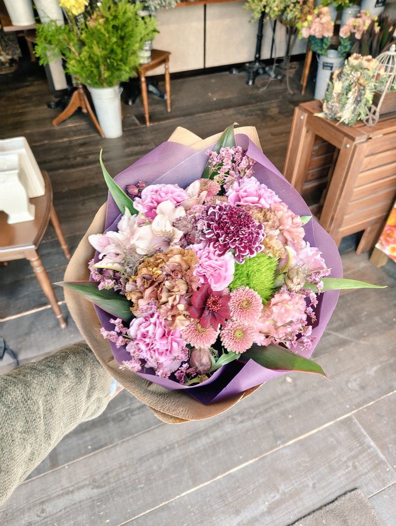 ForestdeFlorist's tweet photo. #花屋 #フラワースクール #宗像市 #母の日
#TLを花でいっぱいにしよう #写真

#花束 #コバノタツナミ https://t.co/33U8mXKzxW