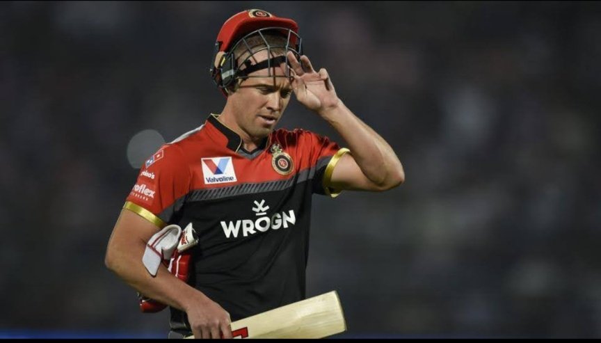 Prithvi10_'s tweet photo. 10 MoMs in 52 innings 😂😂😂

And there are 7-8 innings like that 48 against MI at Chepauk, 50s against SRH, RR, KKR, MI  etc where he didn't win the MoM because RCB lost. 

Greatest batter of this tournament https://t.co/4TBeN0Ov0a