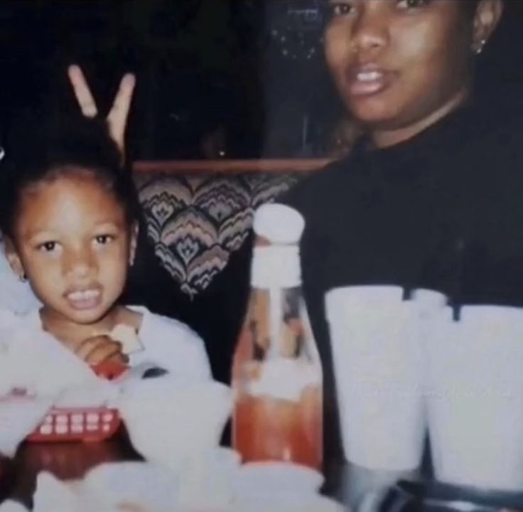 happy heavenly bday, mama holly🪽♡
