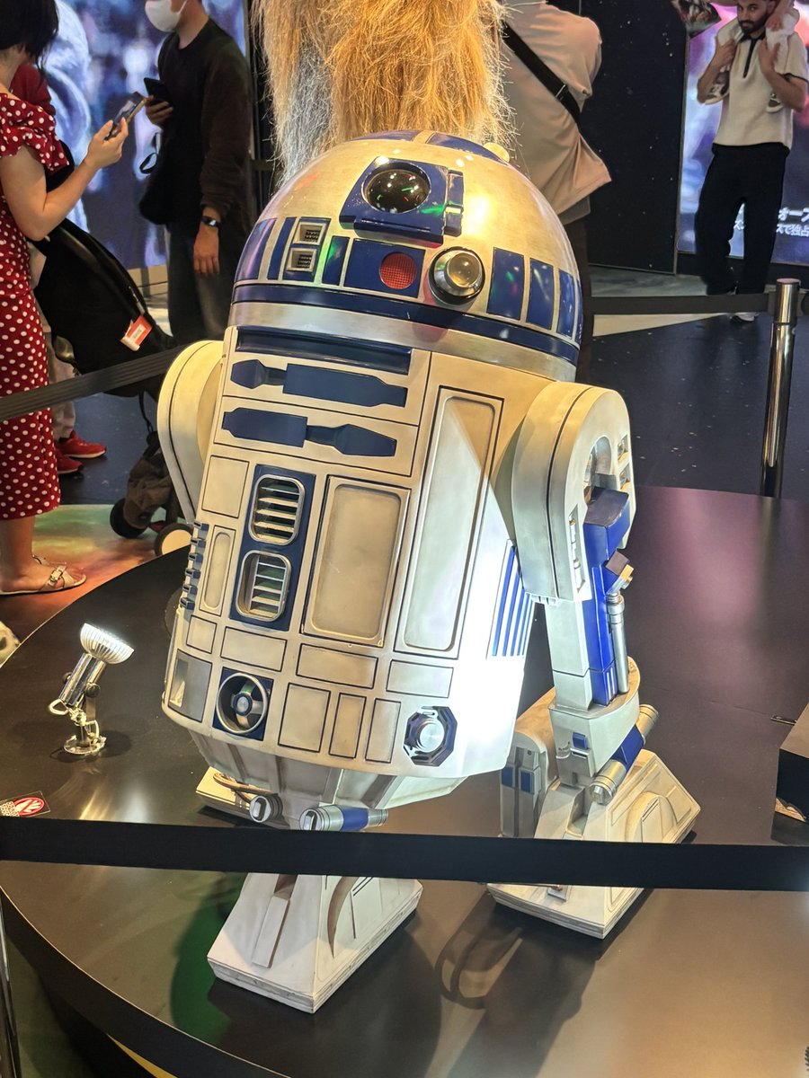 003jackHm's tweet photo. スターウォーズのイベントやってた！ https://t.co/0dpp8za1Mi