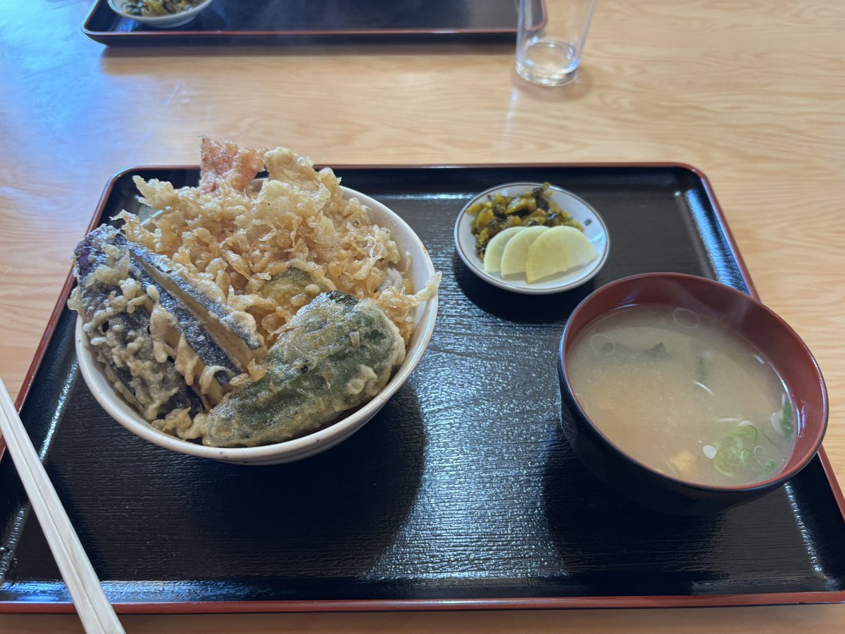 たく tweet media