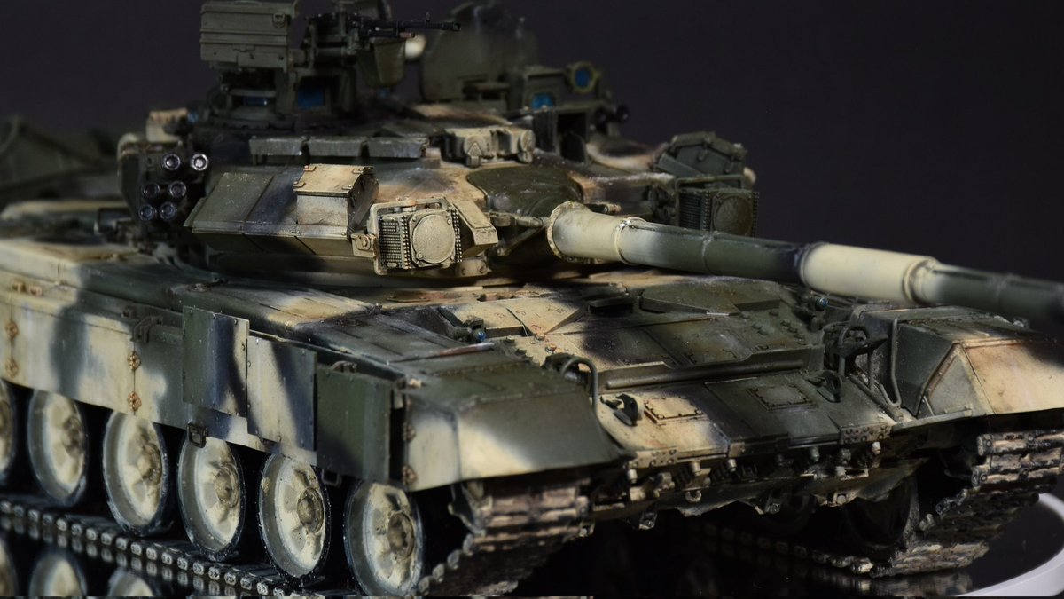 4R6MpCFl2yGSzUq's tweet photo. T-90A（ Amusing Hobby 1/35 T-90A）
完成しました
#プラモデル完成品 #プラモデル好きな人と繋がりたい #afv #plasticmodel #戦車模型 #AmusingHobby #ロシア戦車 https://t.co/pBztRsUeyb