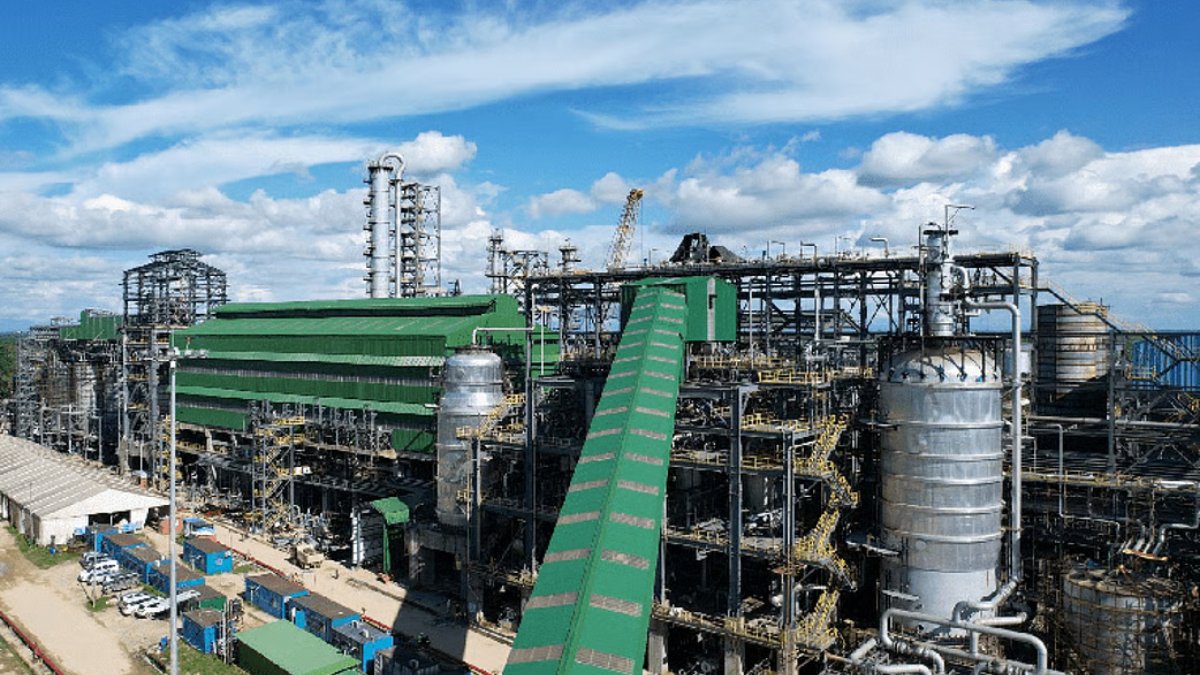 AndhraNexus's tweet image. 🚀 GPS Renewables to set up India’s first ethanol-to-jet SAF plant at NTPC Green Energy Limited’s green hydrogen hub in Pudimadaka, Achuthapuram. 

🔸 Capacity: 1,800 TPA of Sustainable Aviation Fuel (SAF)
#Anakapalli #Visakhapatnam #AndhraPradesh