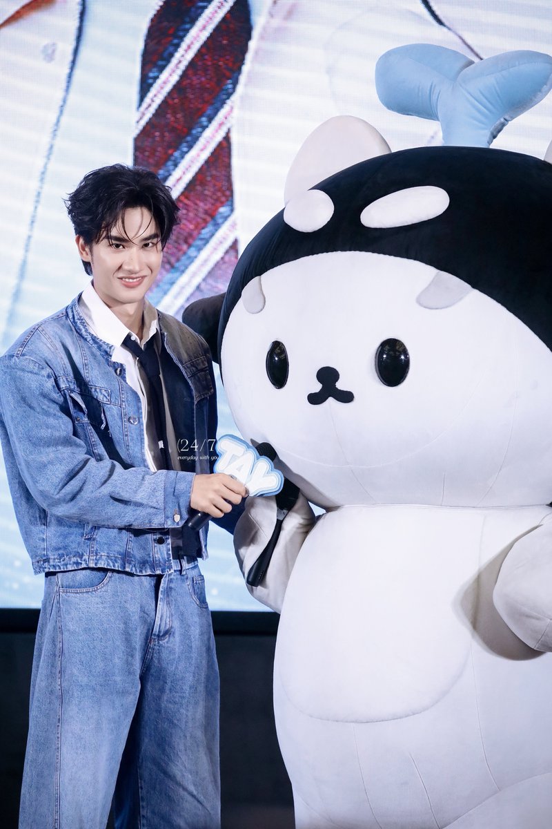 247withuuuu's tweet image. 02/05/26

with san😁

TAYSAN IN SHANGHAI
#TayFansignWithPolcasan
#Tawan_V #POLCASAN