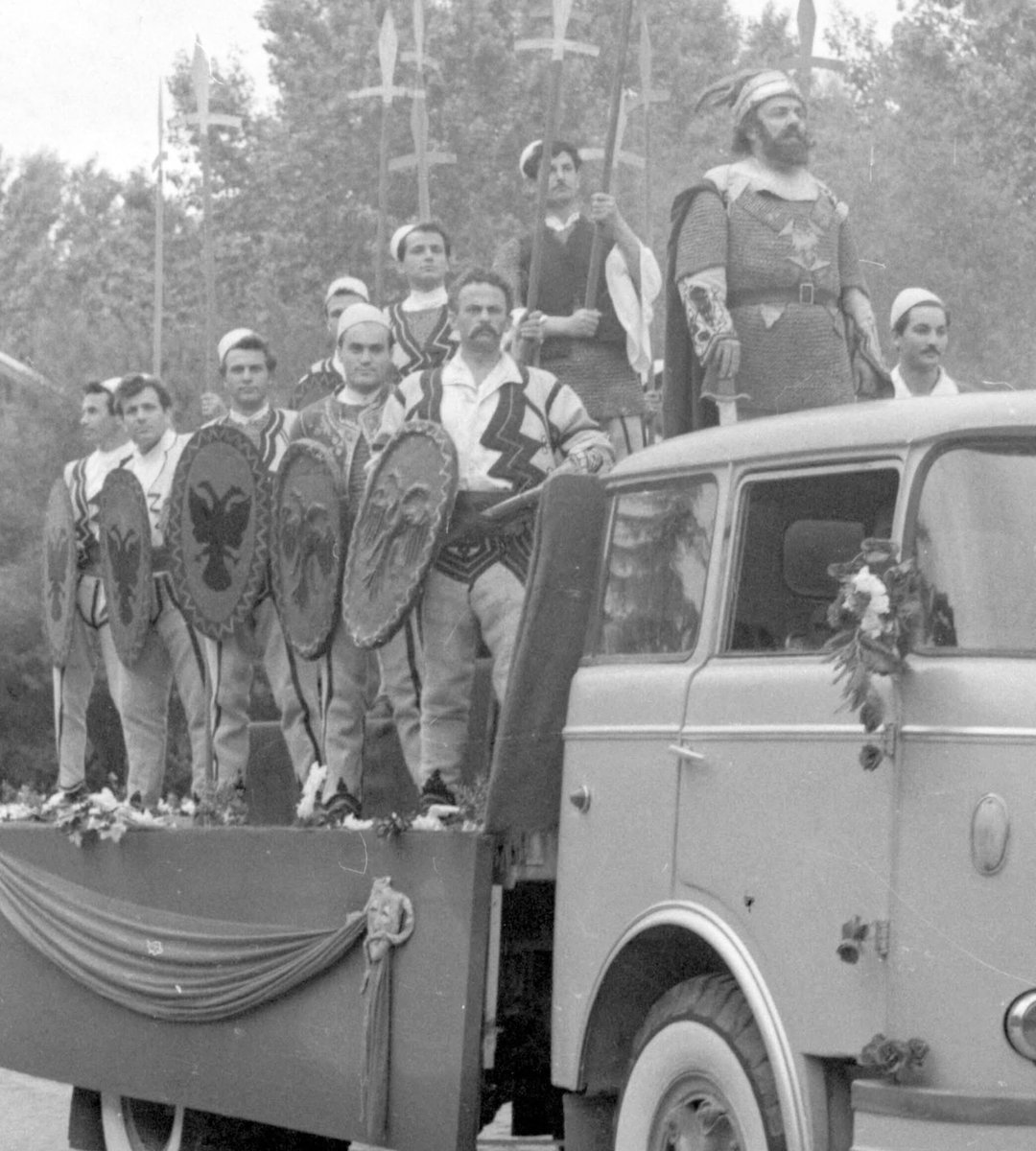 GREENOFFICE2020's tweet image. Parade on May 1, 1964. The actors Luan Qerimi, Skenderbeu I believe is Loro Kovaci, Mario Ashiku, Mark Topallaj, etc. stand out. ALBANIA 🇦🇱 #ALBANIA