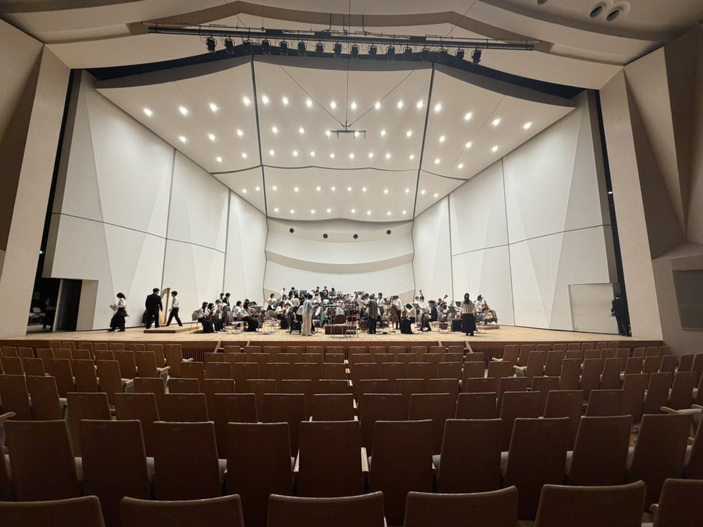 TGU_orch's tweet photo. ただ今開場しました！沢山の方のご来場をお待ちしております✨
開演は16:00になりますので、お気をつけてお越しください！ https://t.co/FZtt714tnj