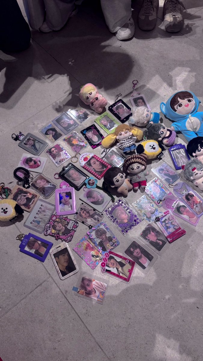 ijk3u's tweet image. had to share these sweet moments with my beloved oomfs! 💘 I had so much fun with y’all, i’m so overwhelmed 😭 HAHAHA next time madaldal na ako promise! 😛 (naubos soc batt) 😓

To my other oomfs, see you soon! Thank yous so much sa freebies and ILY ALL! 💘
