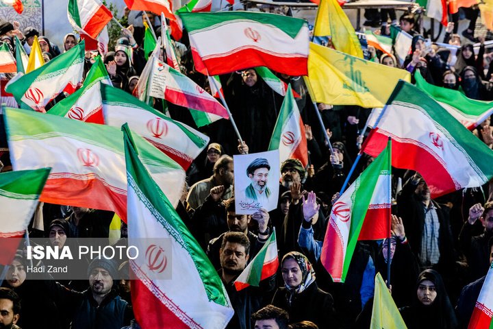 هادی #انا_علی_العهد tweet media