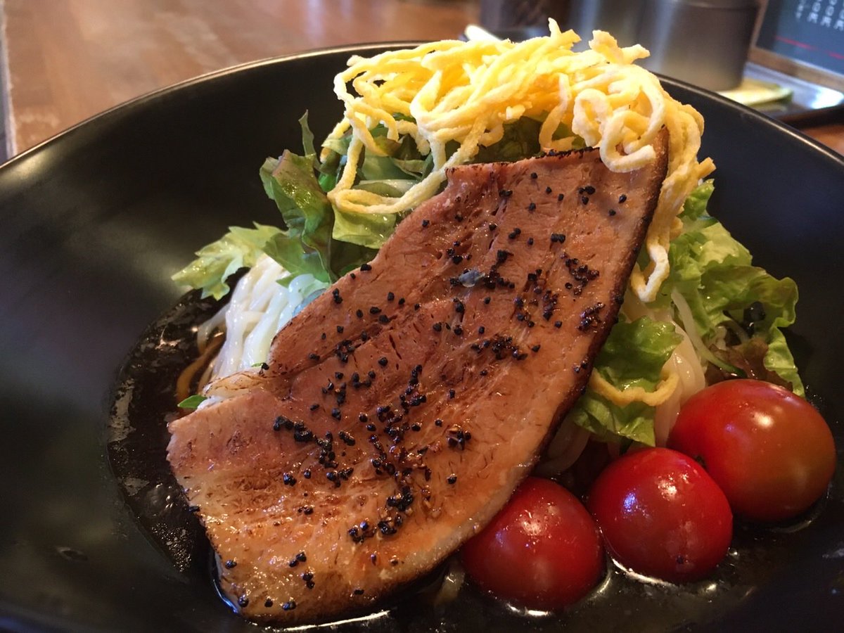 CHENMEN8's tweet photo. いつもちぇん麺をご利用頂き誠に有難う御座います！

お待たせ致しました！明日よりシーズンメニューのちぇん麺特製！冷やし麺❗️（中華醤油or濃厚ごまソース）を販売致しますので機会がございましたら是非！ https://t.co/bD6zCMjSxG