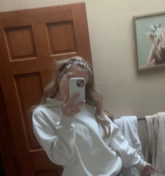 Alicee tweet media